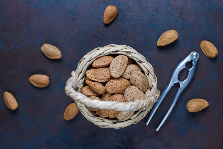 تصویر 2 از فروش بادام درختی سنگی + قیمت خرید به صرفه